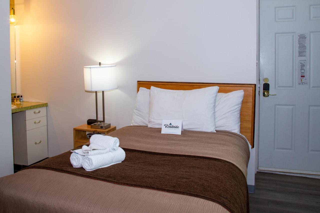 Spanish Villa Resort Пентиктон Экстерьер фото